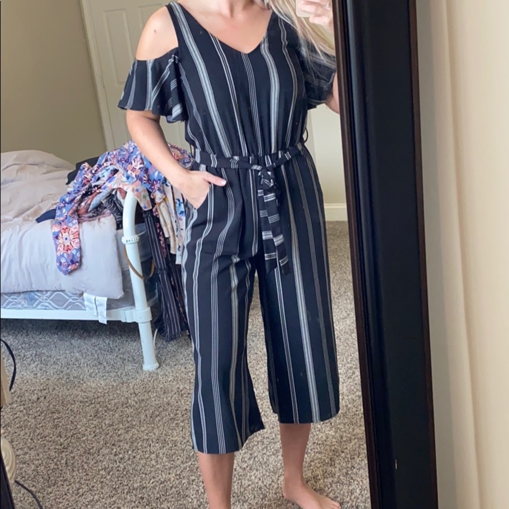 Super cute striped romper with open shoulders!